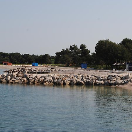 Holiday Home Ana Pula Bagian luar foto