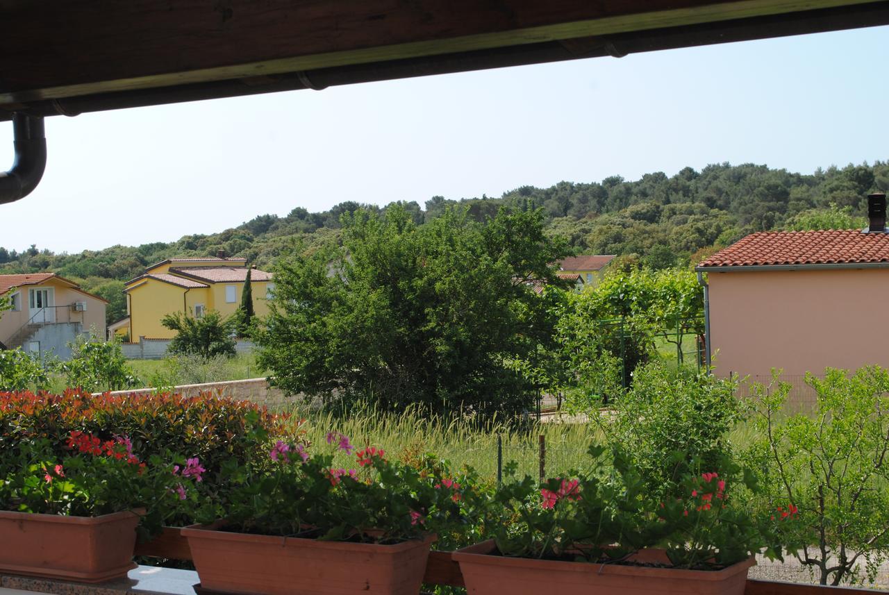 Holiday Home Ana Pula Bagian luar foto