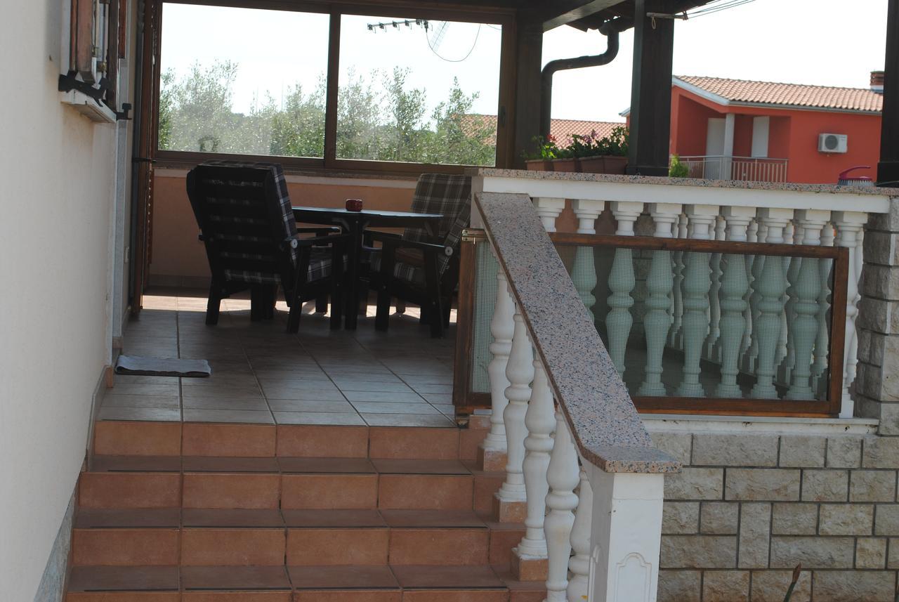 Holiday Home Ana Pula Bagian luar foto