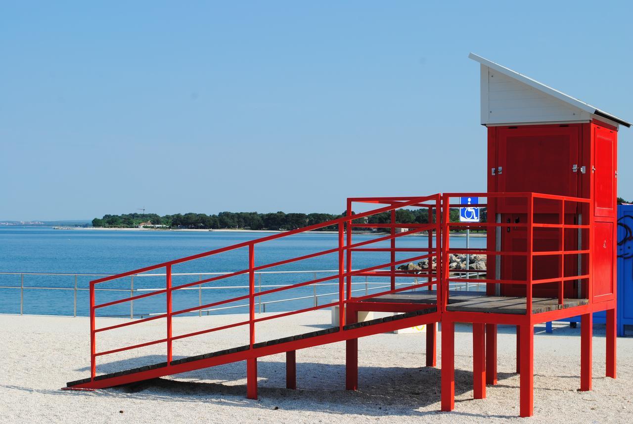 Holiday Home Ana Pula Bagian luar foto